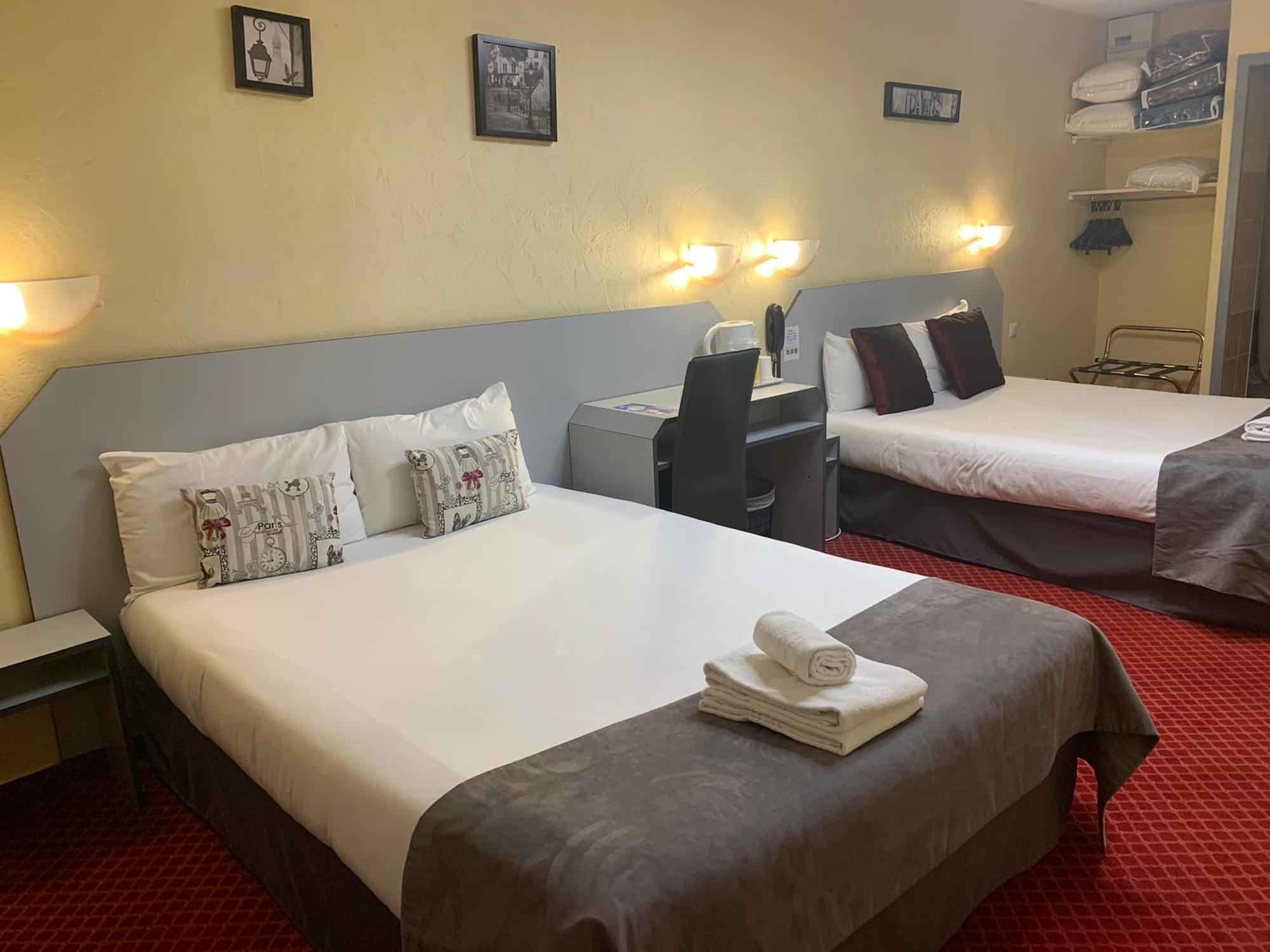 Brit Hotel Bleu Nuit ساتْ المظهر الخارجي الصورة