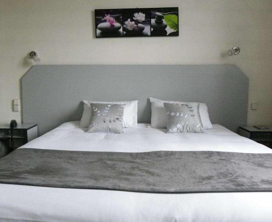 Brit Hotel Bleu Nuit ساتْ الغرفة الصورة